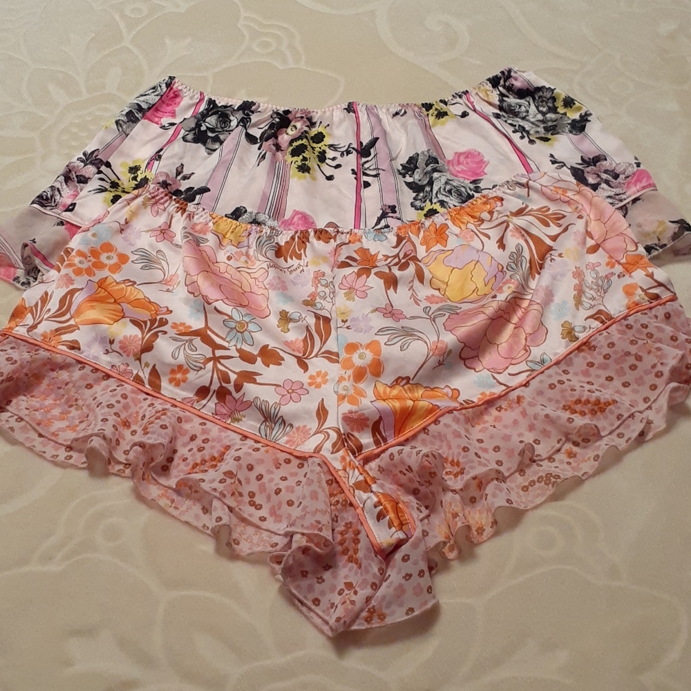 2 V.S PJ shorts